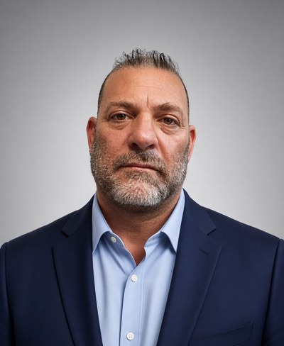 Nadav Streett, Head of Distribution